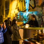 Oliver Schubert vom Kulturschlachthof versorgt die Gäste.